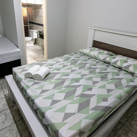 Pousada Roosevelt Suite 01 - Pousada Central Prox Rodoviaria E Dist Industrial Uberlândia Eksteriør billede